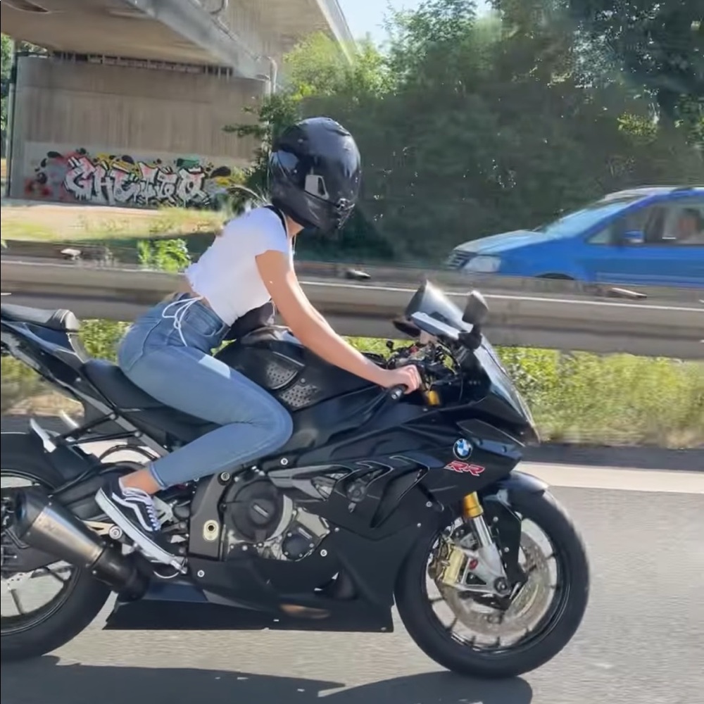 Meet your Posher, Truc My